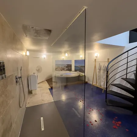 Mieuxqualhotel Jacuzzi Privatif La Parenthese * Bordeaux
