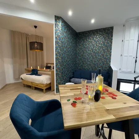 Mieuxqualhotel Jacuzzi Privatif La Parenthese * Bordeaux