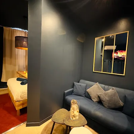 Mieuxqualhotel Jacuzzi Privatif La Parenthese 4*